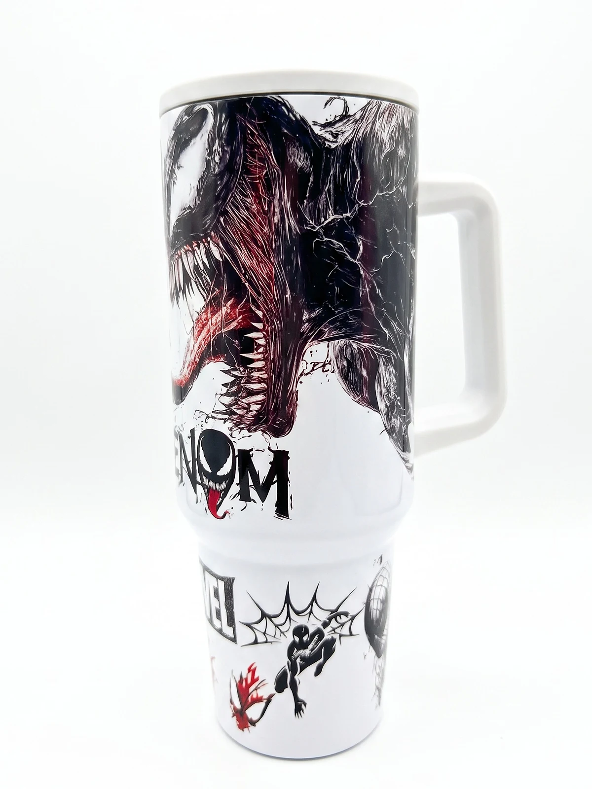 Termo Spider-Man vs Venom 1.2L con Asa — foto 3 de 3